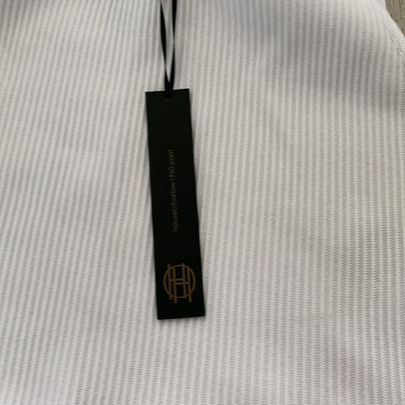 NWT House Of Harlow 1960 Revolve Sculpt Knit Square Neck Crop Tank White, size L - Picture 9 of 10